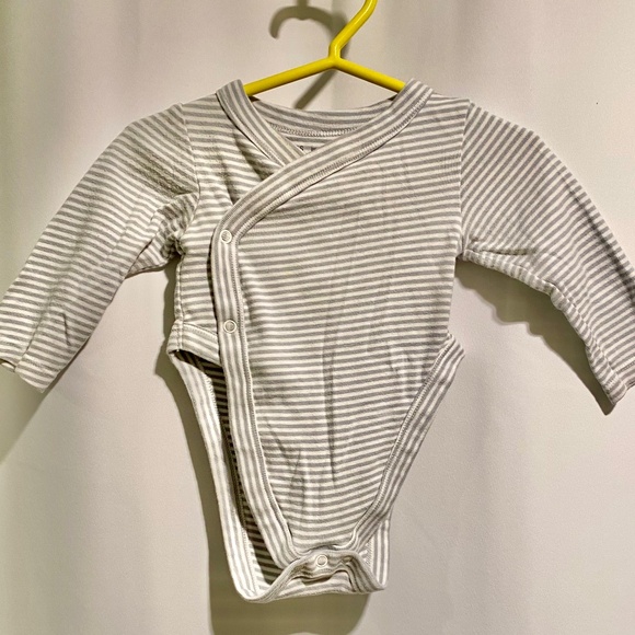 M&S Pure Cotton Hip Dysplasia Onesie - Picture 1 of 2